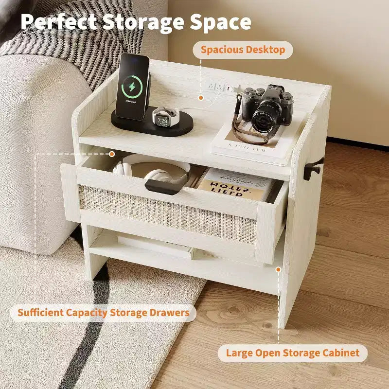 Rattan Nightstand Set of 2, Bedside Table with Type-C Charging Station, Boho End Table Side Table for Bedroom Living Room